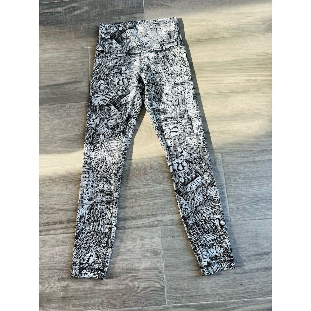Lululemon Women's High-Rise Leggings M Tear It Up Alpine 25" Activewear